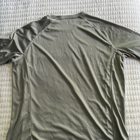 Men’s gray rash, guard, beach Bros size large - Picture 4 of 4
